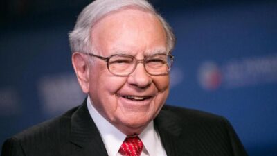 Warren Buffett Membagikan Surat Wasiat: Siapa yang Akan Mewarisi Hartanya?