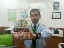 Rupiah Terpuruk, Dolar Melejit ke Rp 16.000