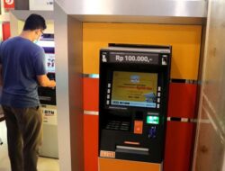 Jangan Khawatir, Ini Cara Mengatasi Kartu ATM yang Tertelan