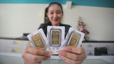 Harga Emas Antam Tetap Stabil Meskipun Harga Buyback Menurun