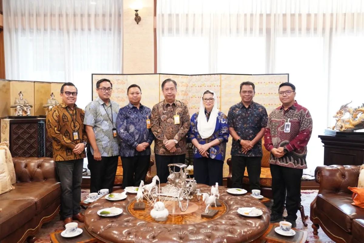 Bank Mandiri Taspen dan PT Taspen Serahkan Santunan kepada Ahli Waris Almarhum Rahmad Gobel